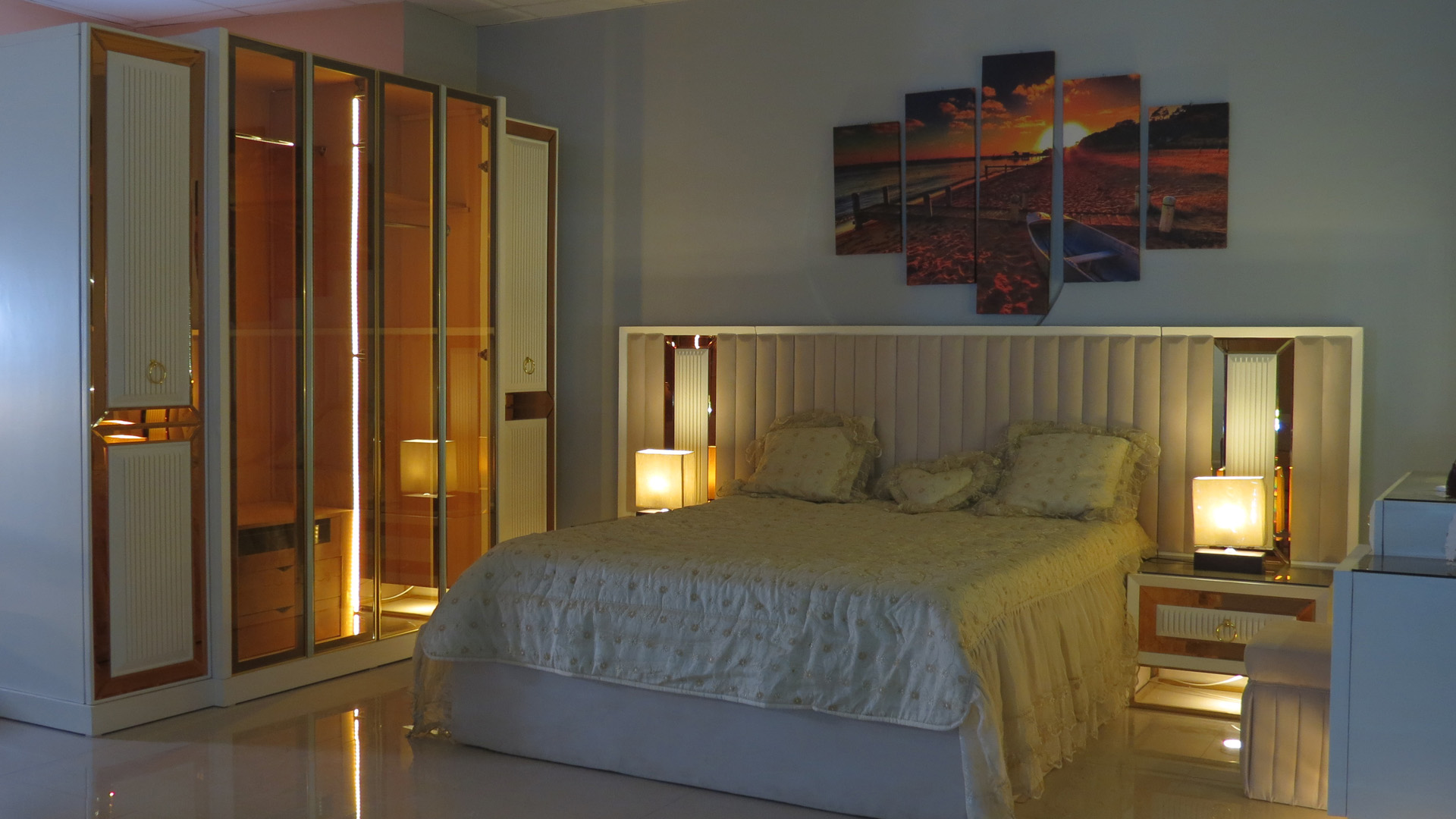 Casano-bedroom-07