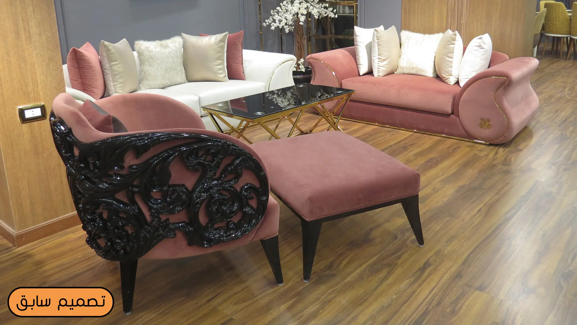 Royal-living-room-02
