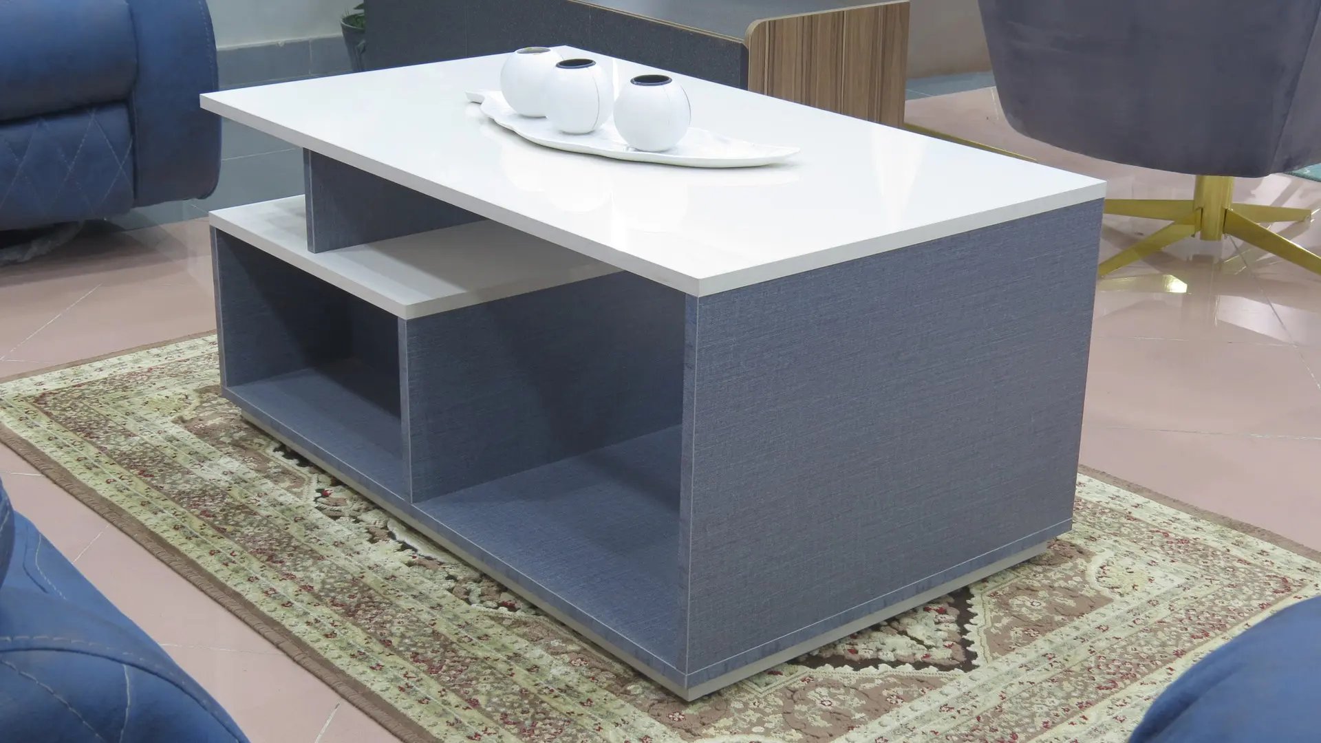 Andra-table-03