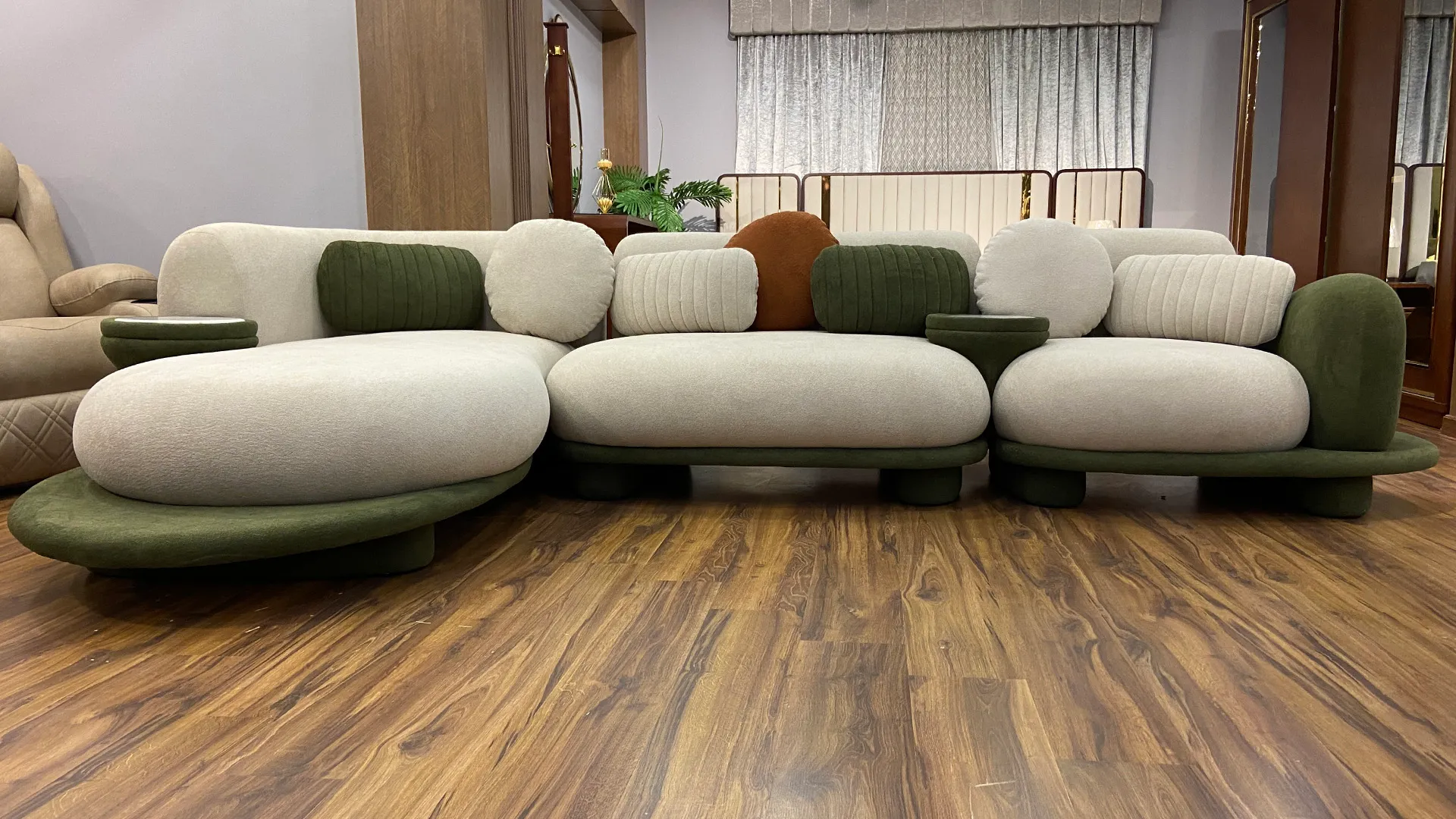 Pandita-sectional-sofa-03