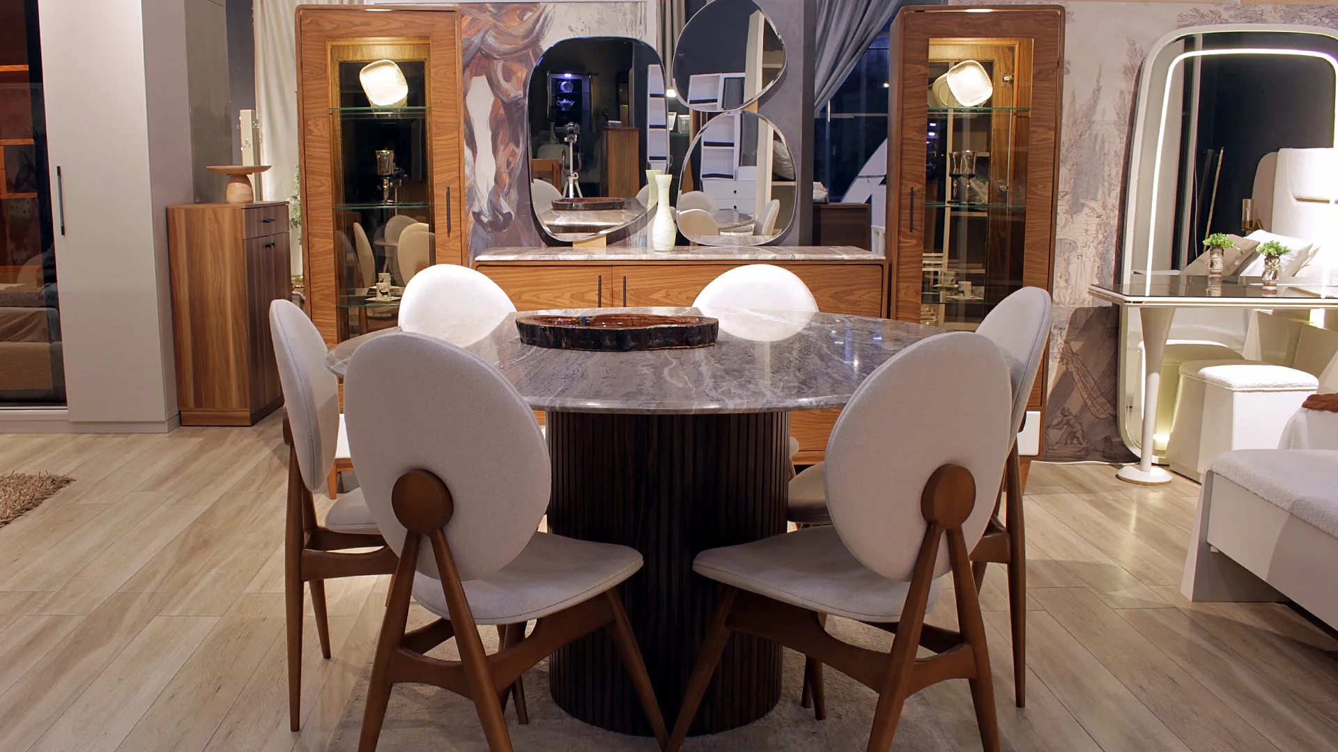 سفرة دائرية ٦ كراسي