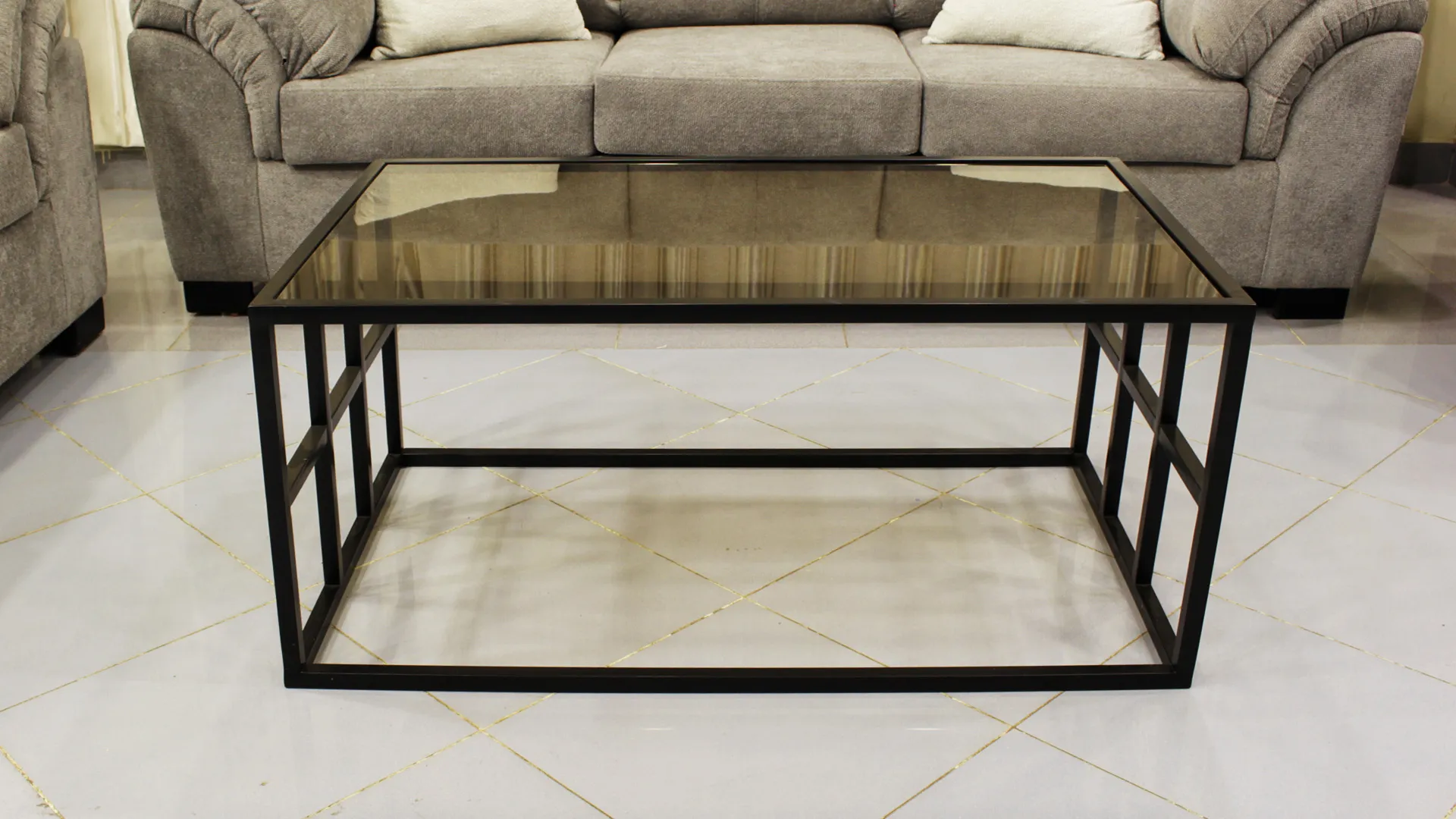 ترابيزة معدن