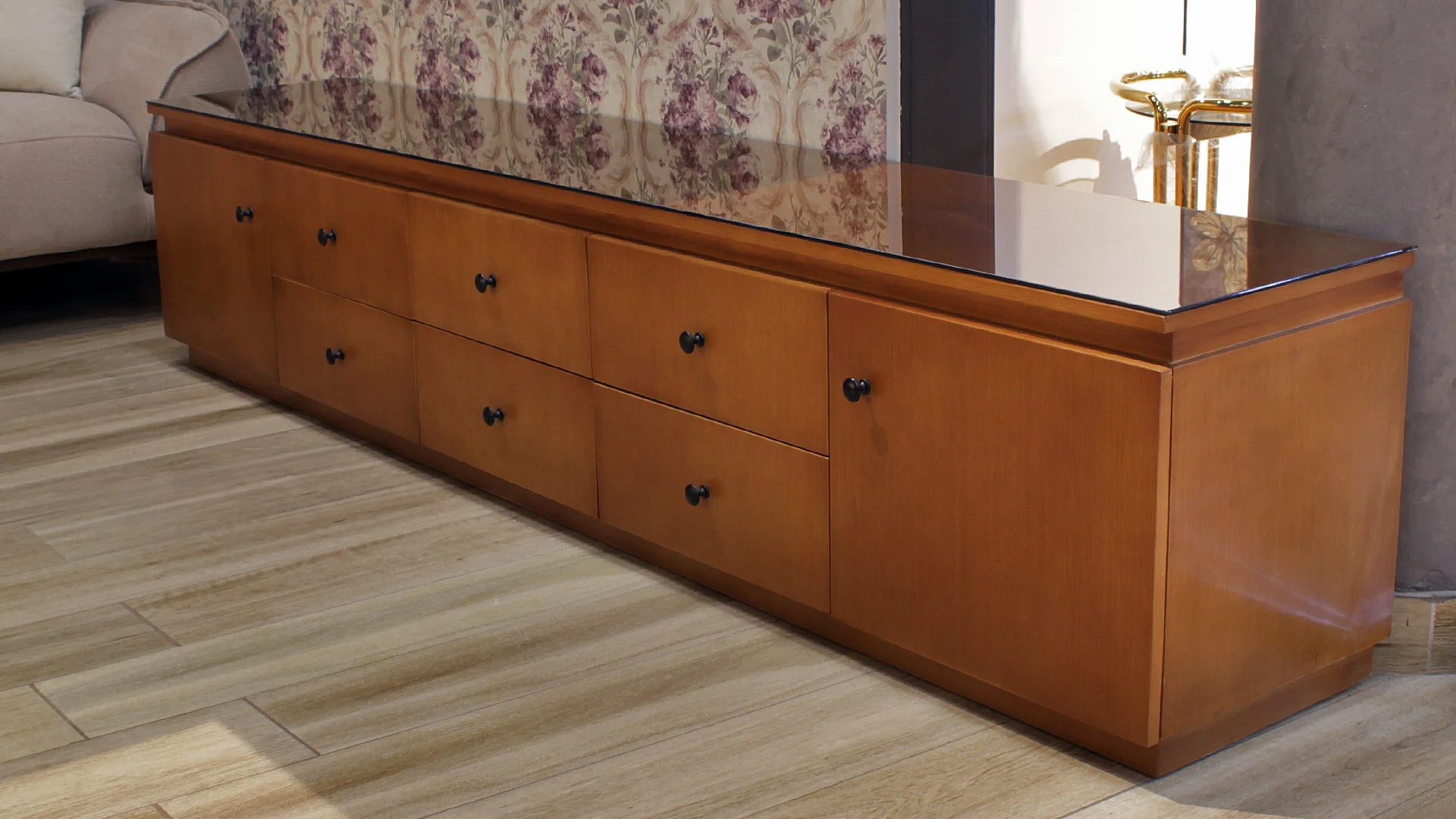 ترابيزة تليفزيون مودرن