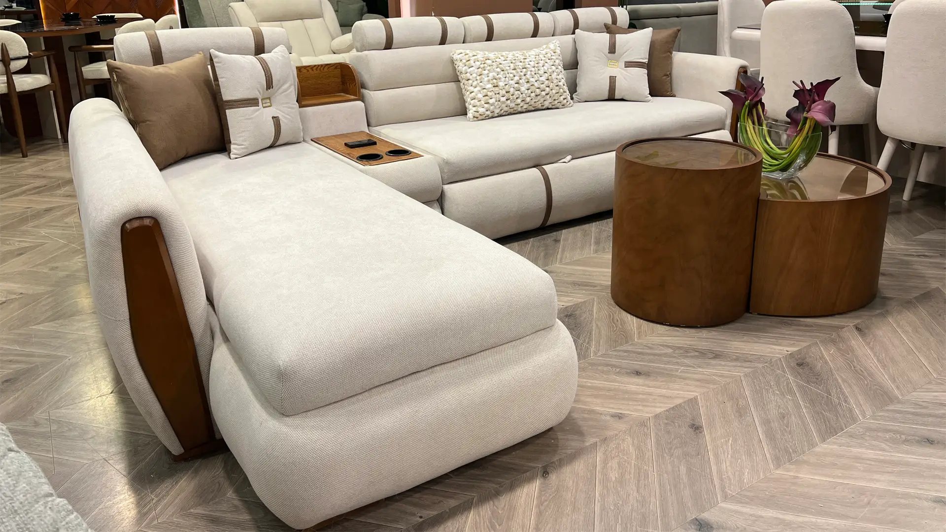 Millar-sectional-sofa-01
